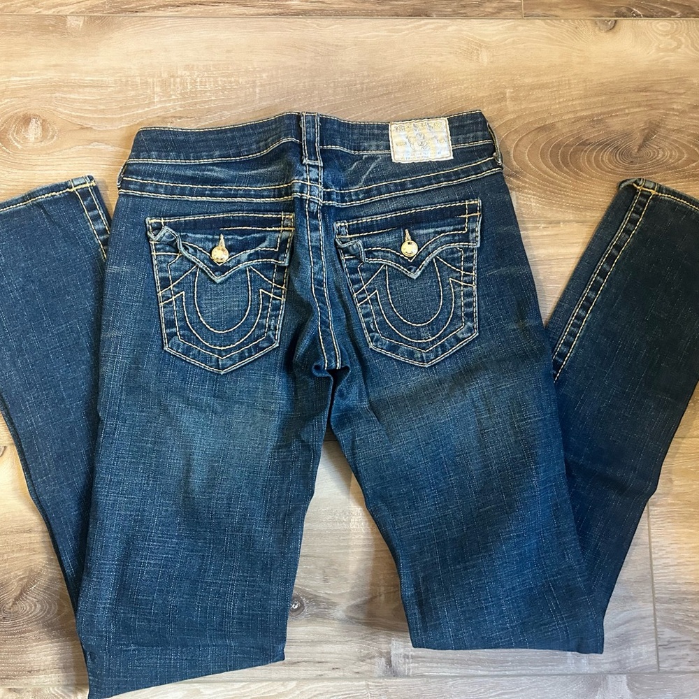 True Religion gold crystal embellishments 
  Size 28